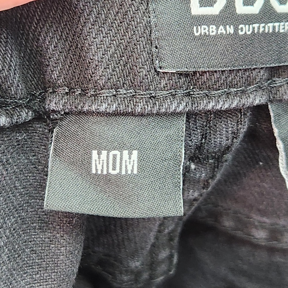 BDG Urban Outfitters Mom High Waisted‎ Tapered Leg Jeans Black Denim W28 L32 - Picture 4 of 11